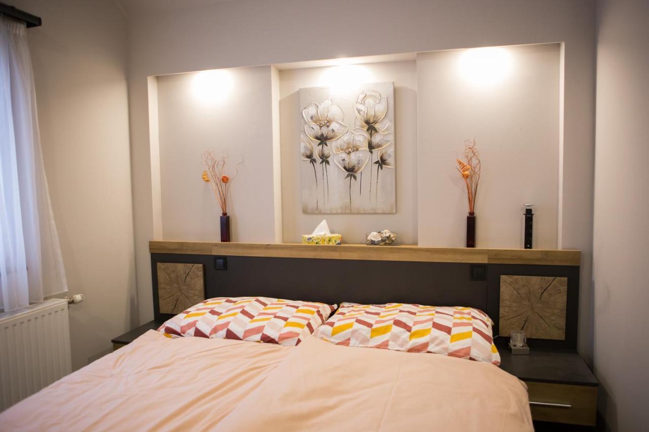 דירות סזומבאת'לי Kikelet Apartman מראה חיצוני תמונה