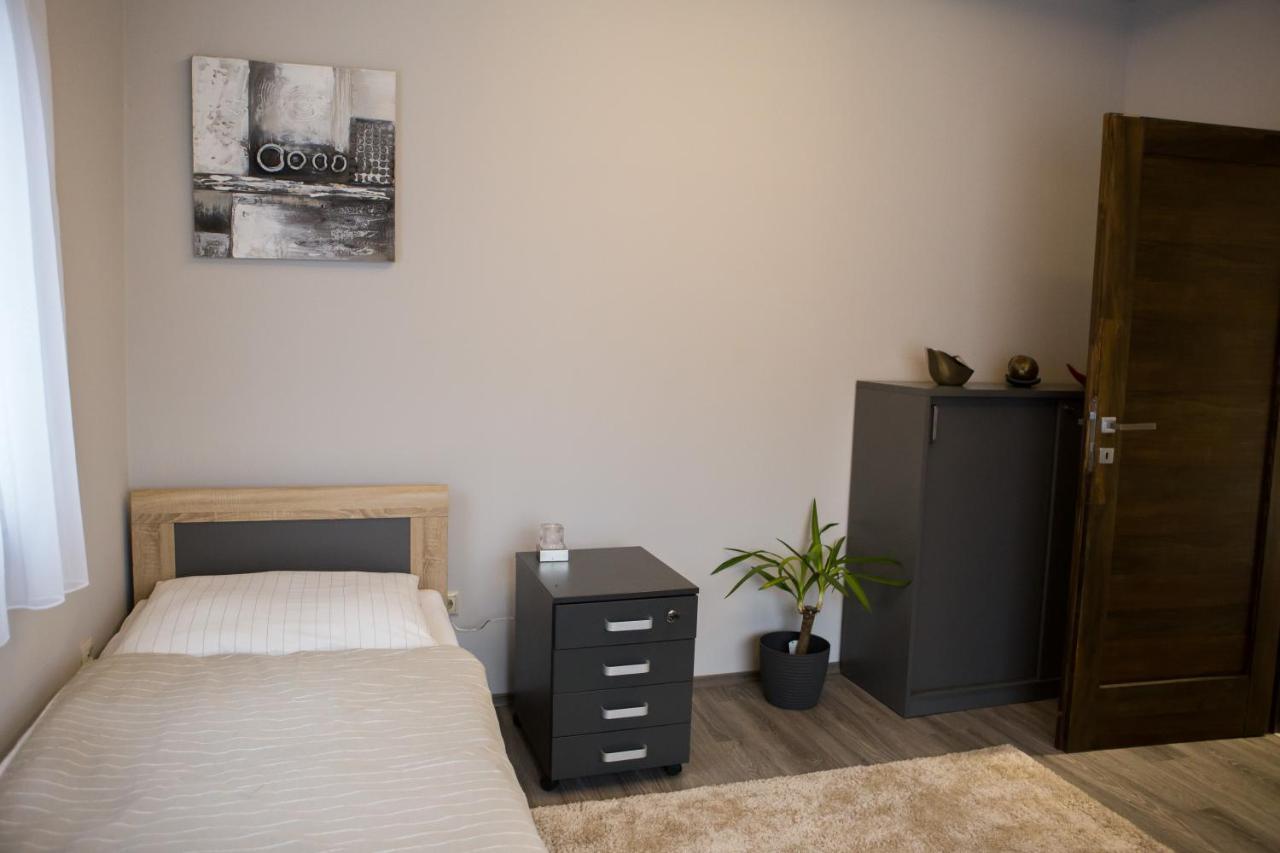 דירות סזומבאת'לי Kikelet Apartman מראה חיצוני תמונה